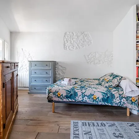 Le Duplex Tropezienne Par Dodo-a-cassis * 카시스
