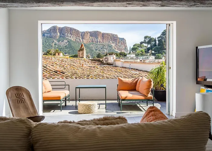 Le Duplex Tropezienne Par Dodo-a-cassis * Cassis