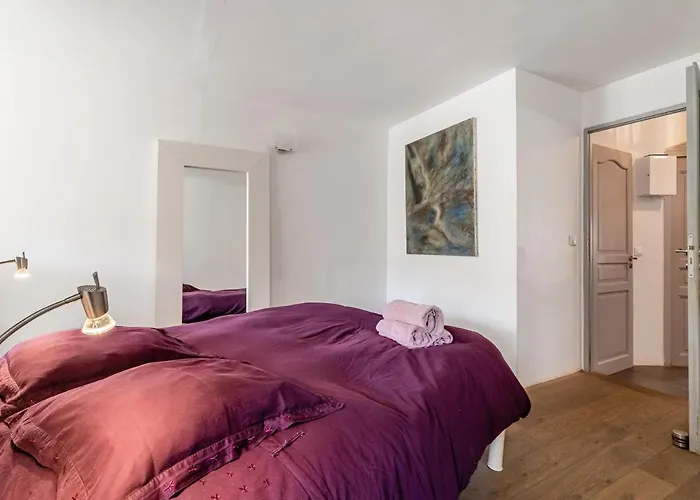Le Duplex Tropezienne Par Dodo-a-cassis * Cassis