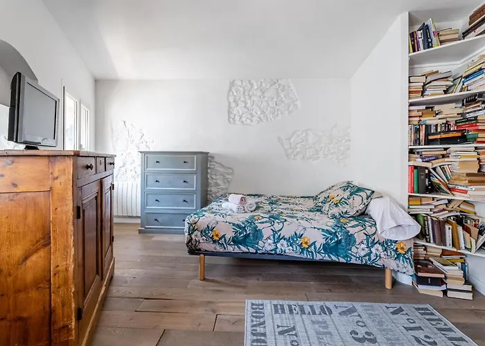 Le Duplex Tropezienne Par Dodo-a-cassis * Cassis