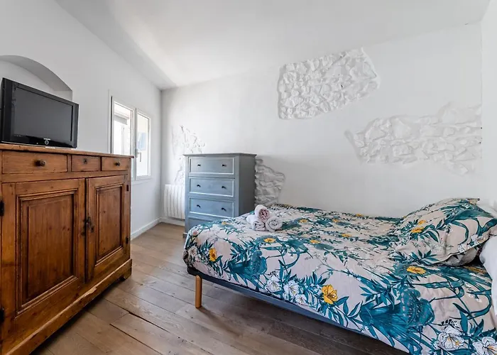 Le Duplex Tropezienne Par Dodo-a-cassis Cassis